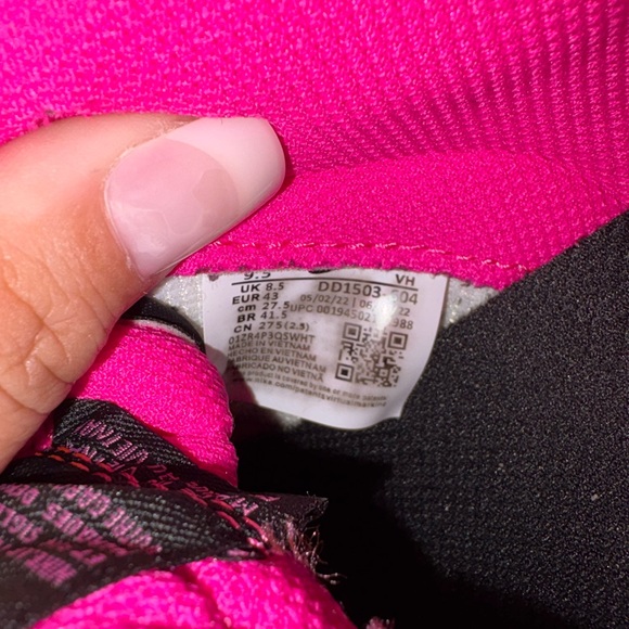 Nike Dunk Low Pink and Black Low-Top Sneakers - Picture 4 of 4